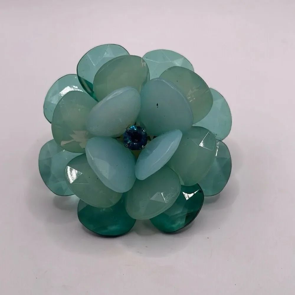 Flower Cluster with Glass Crystal Ring Stretch Fit Costume Jewelry Green Teal